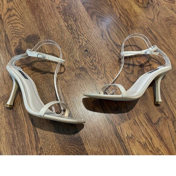 Nine West Yess Strappy Leather Sandals Beige - Size 10 NWT - Picture 1 of 9